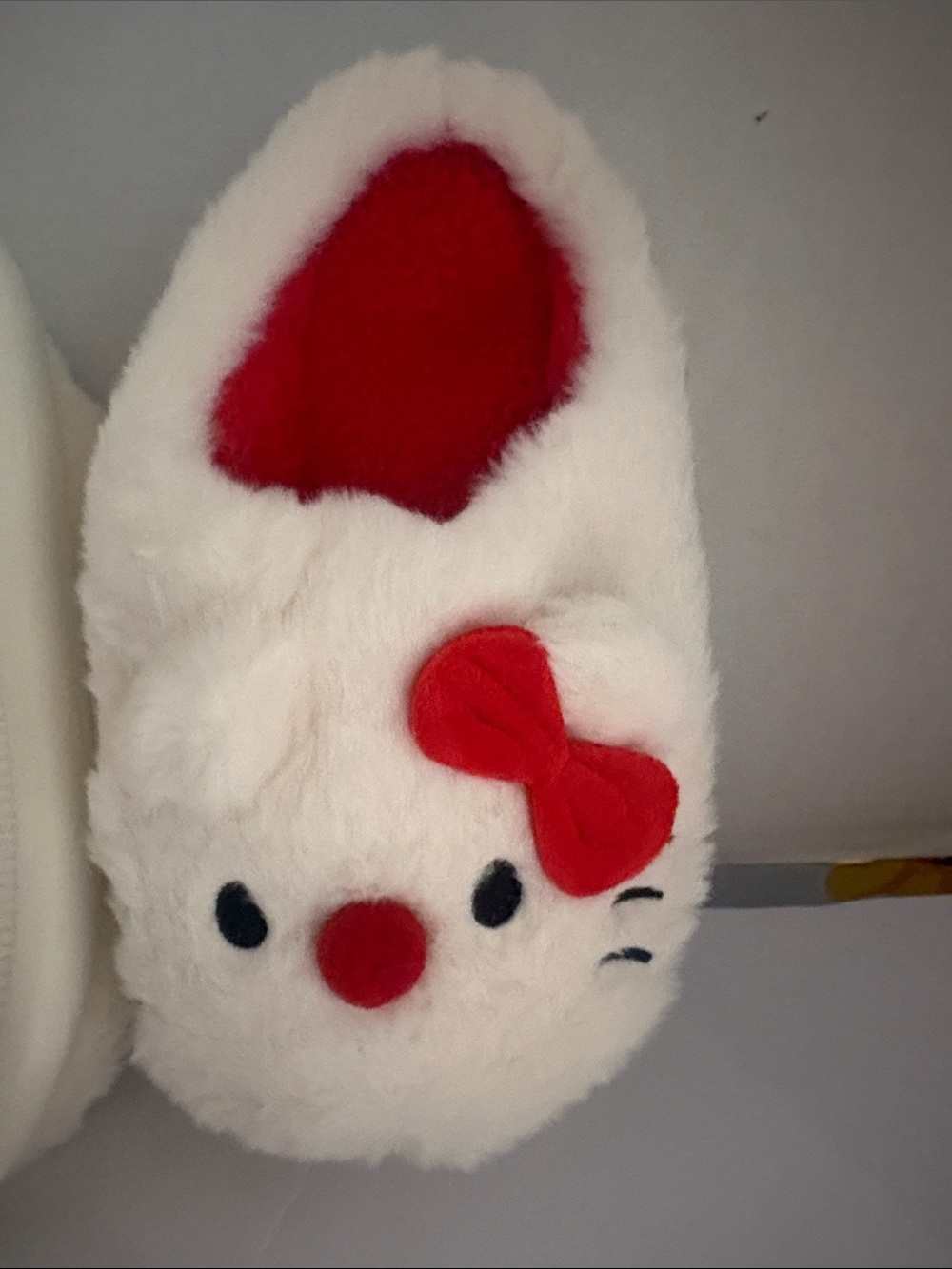Women Plush Slipper with Red Bow and Red Interior